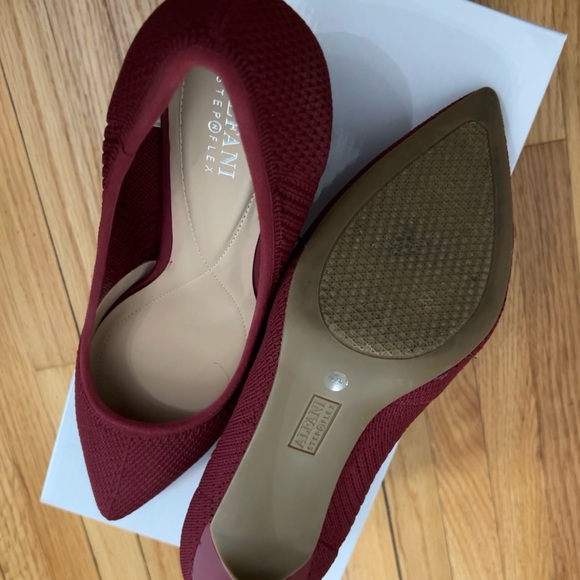 Alfani Women's Deep Red Heels - Picture 3 of 3